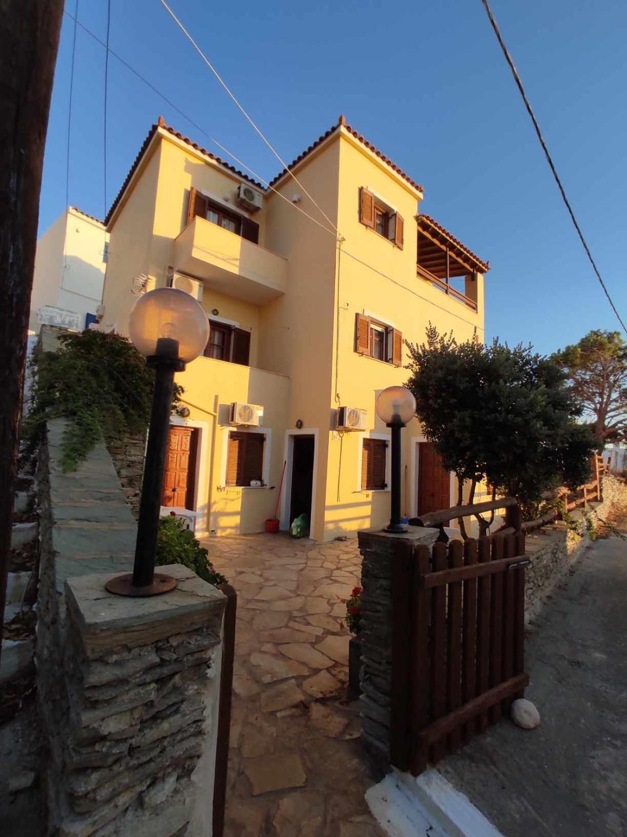 Politis Sudios Apartamento Batsi  Exterior foto