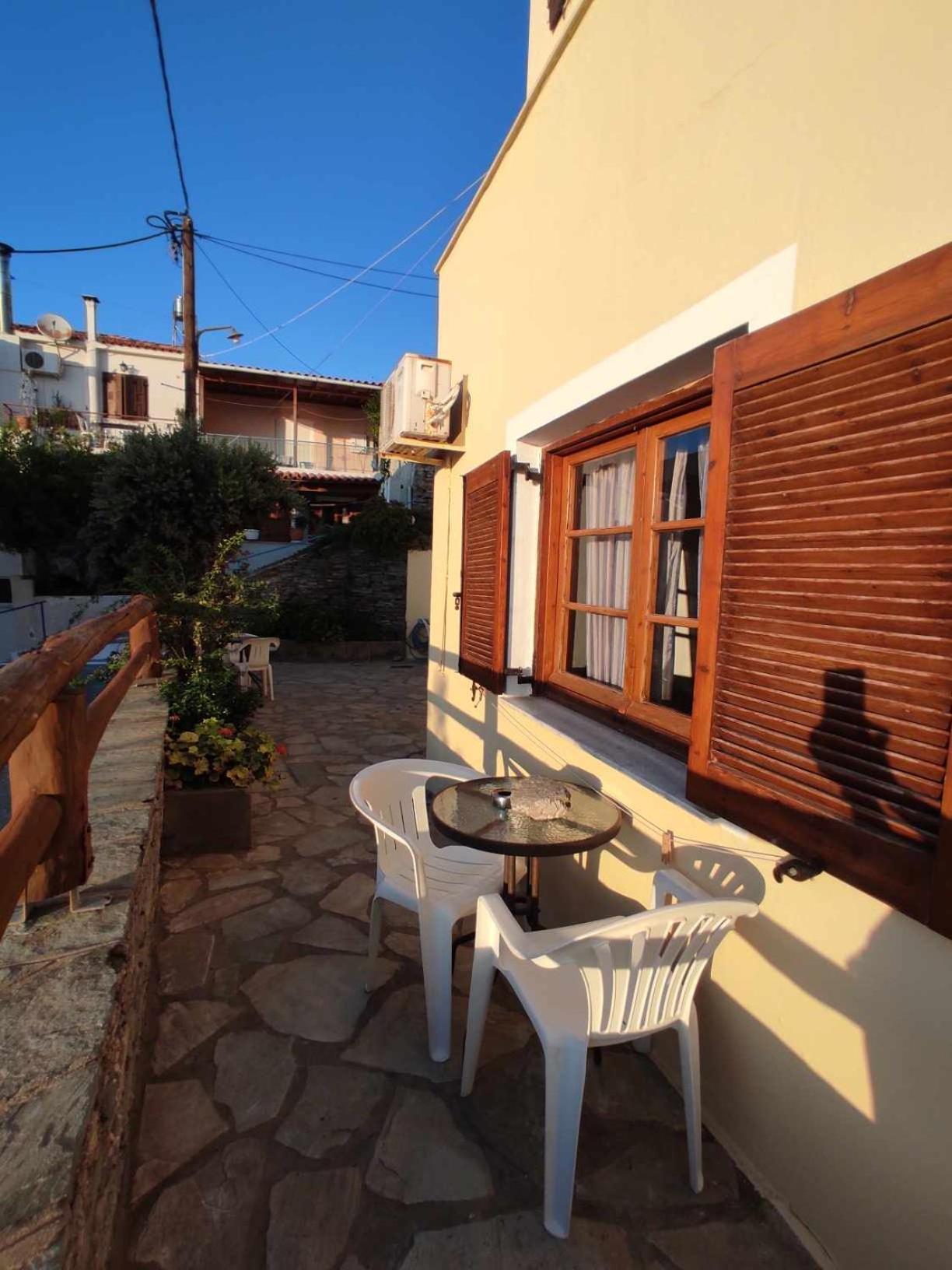 Politis Sudios Apartamento Batsi  Exterior foto