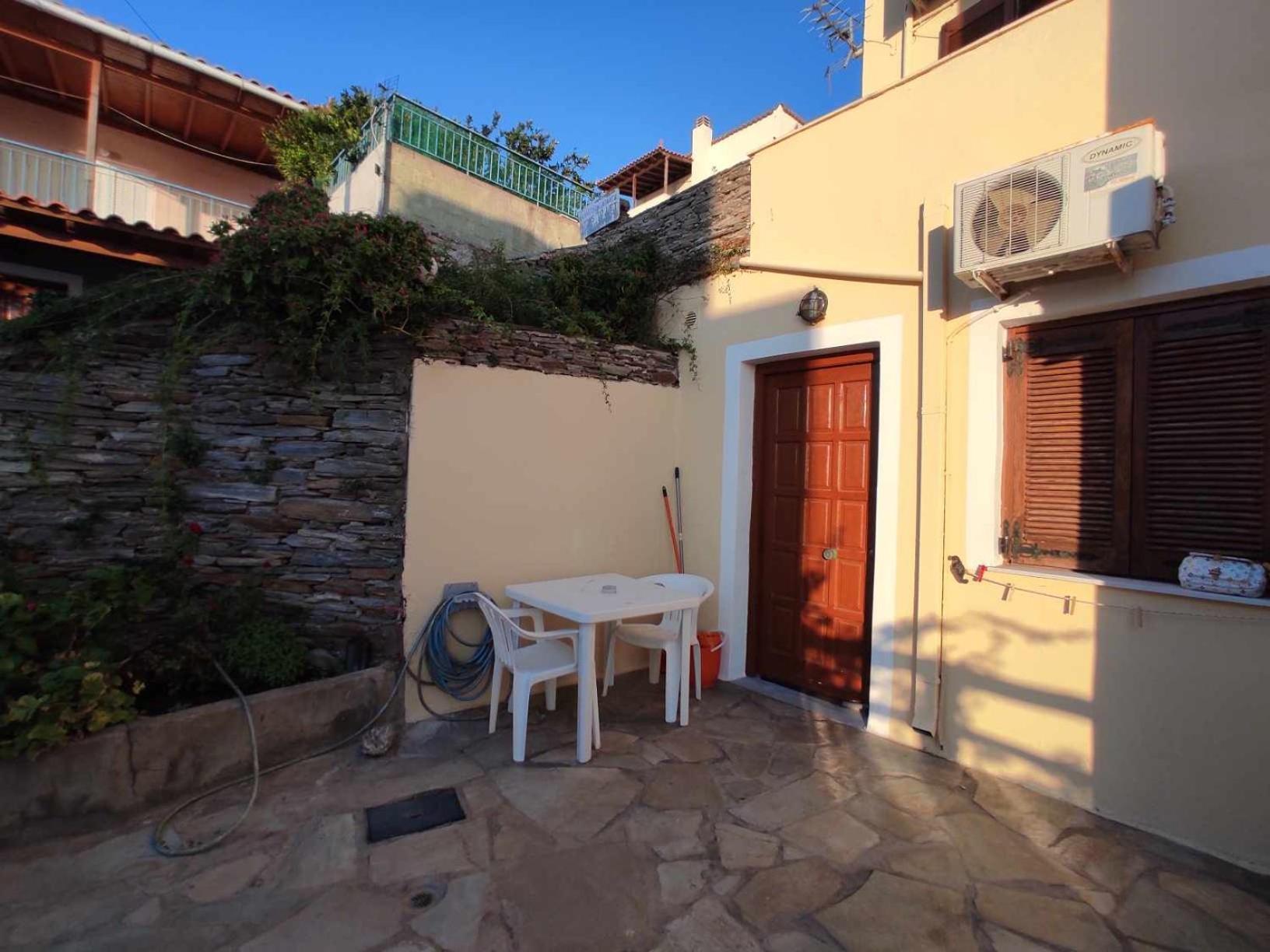 Politis Sudios Apartamento Batsi  Exterior foto