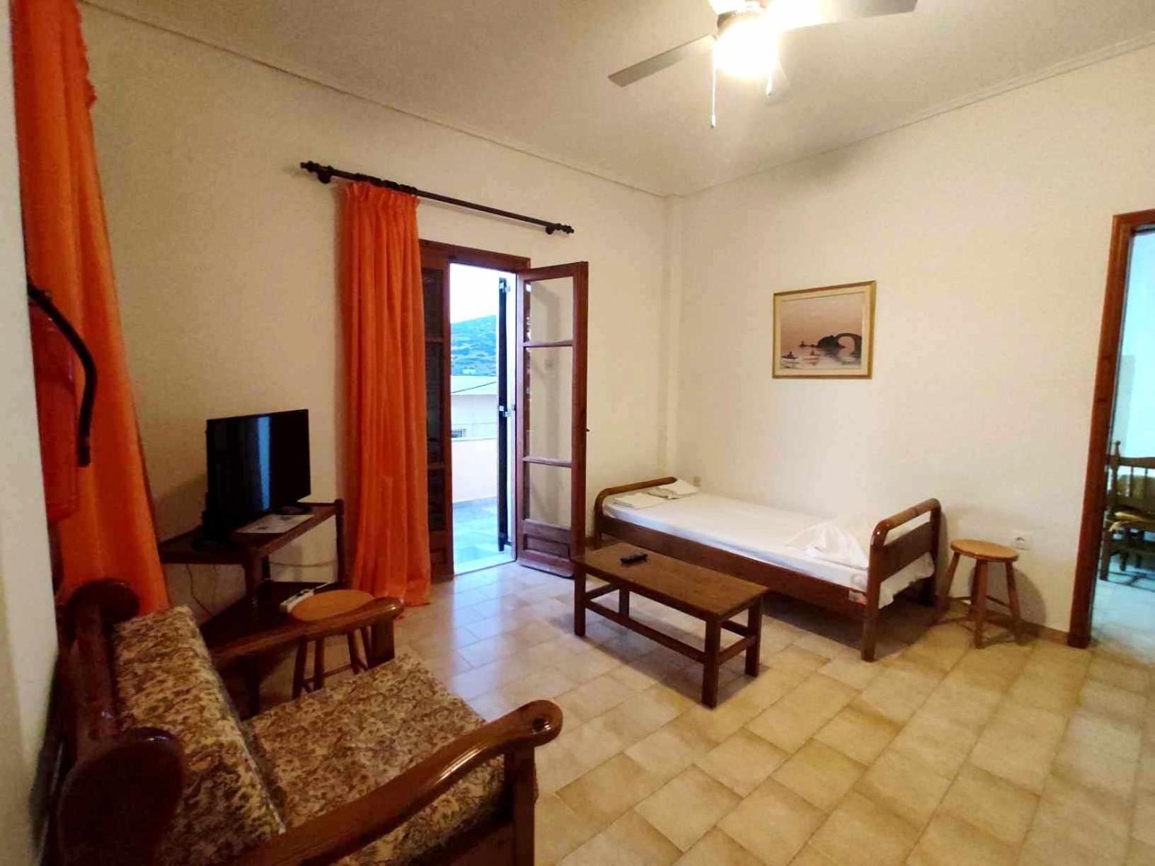 Politis Sudios Apartamento Batsi  Exterior foto