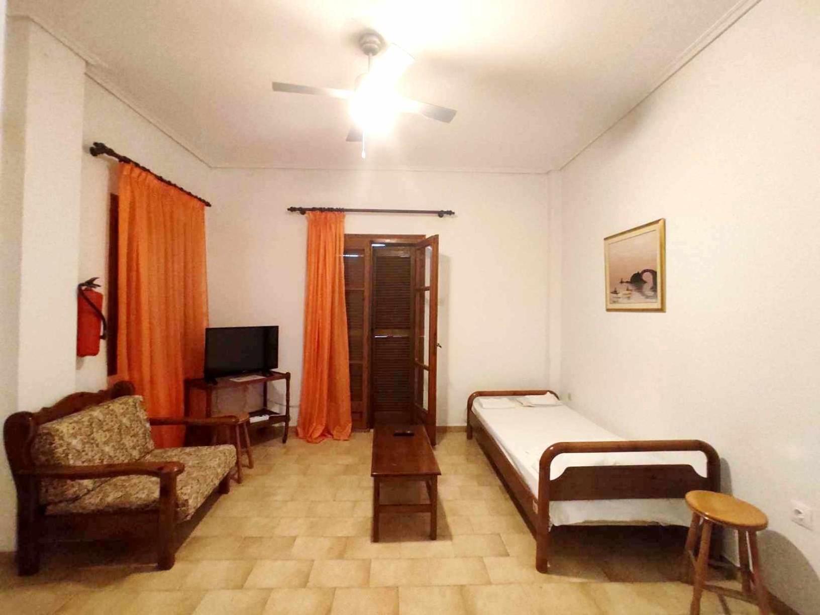 Politis Sudios Apartamento Batsi  Exterior foto