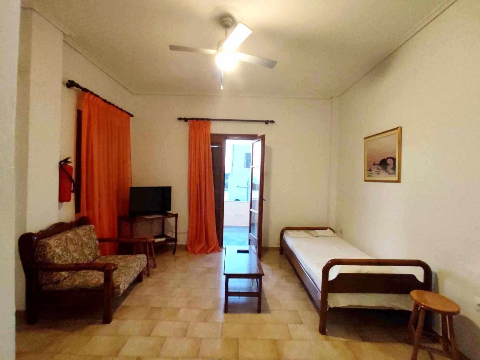 Politis Sudios Apartamento Batsi  Exterior foto