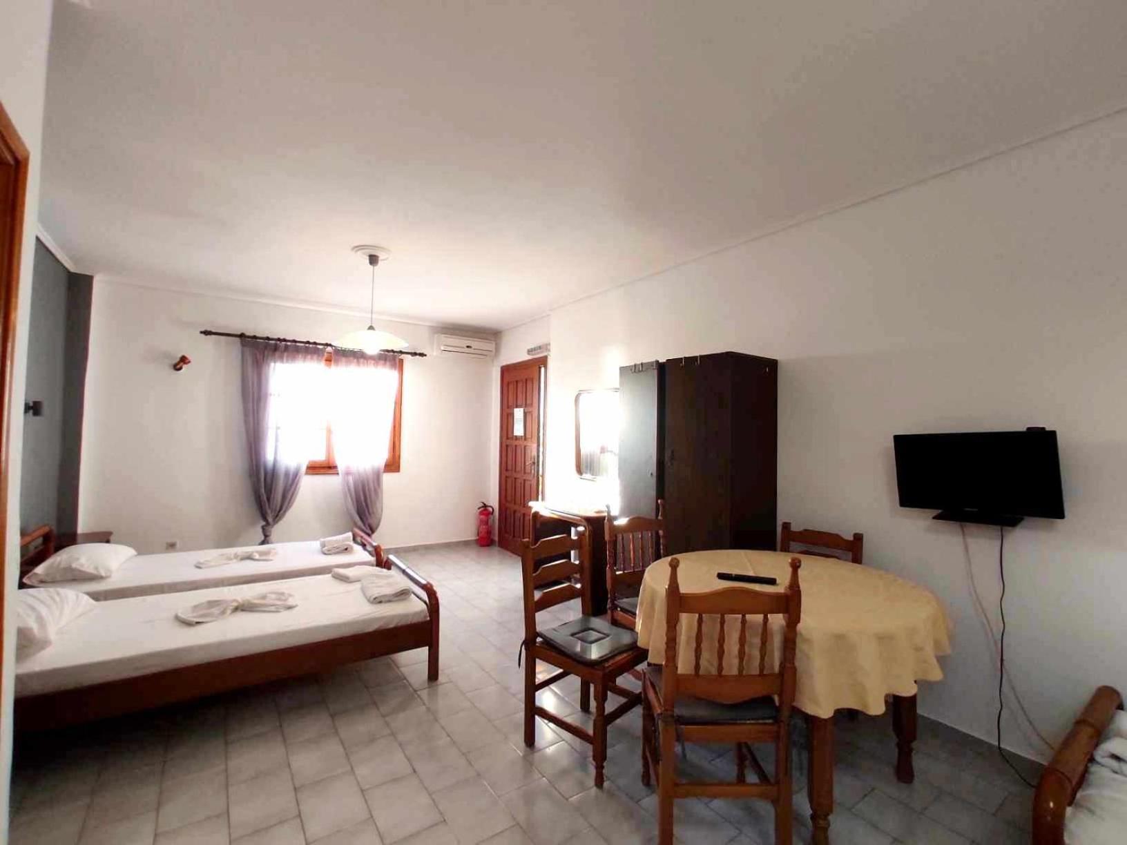 Politis Sudios Apartamento Batsi  Exterior foto