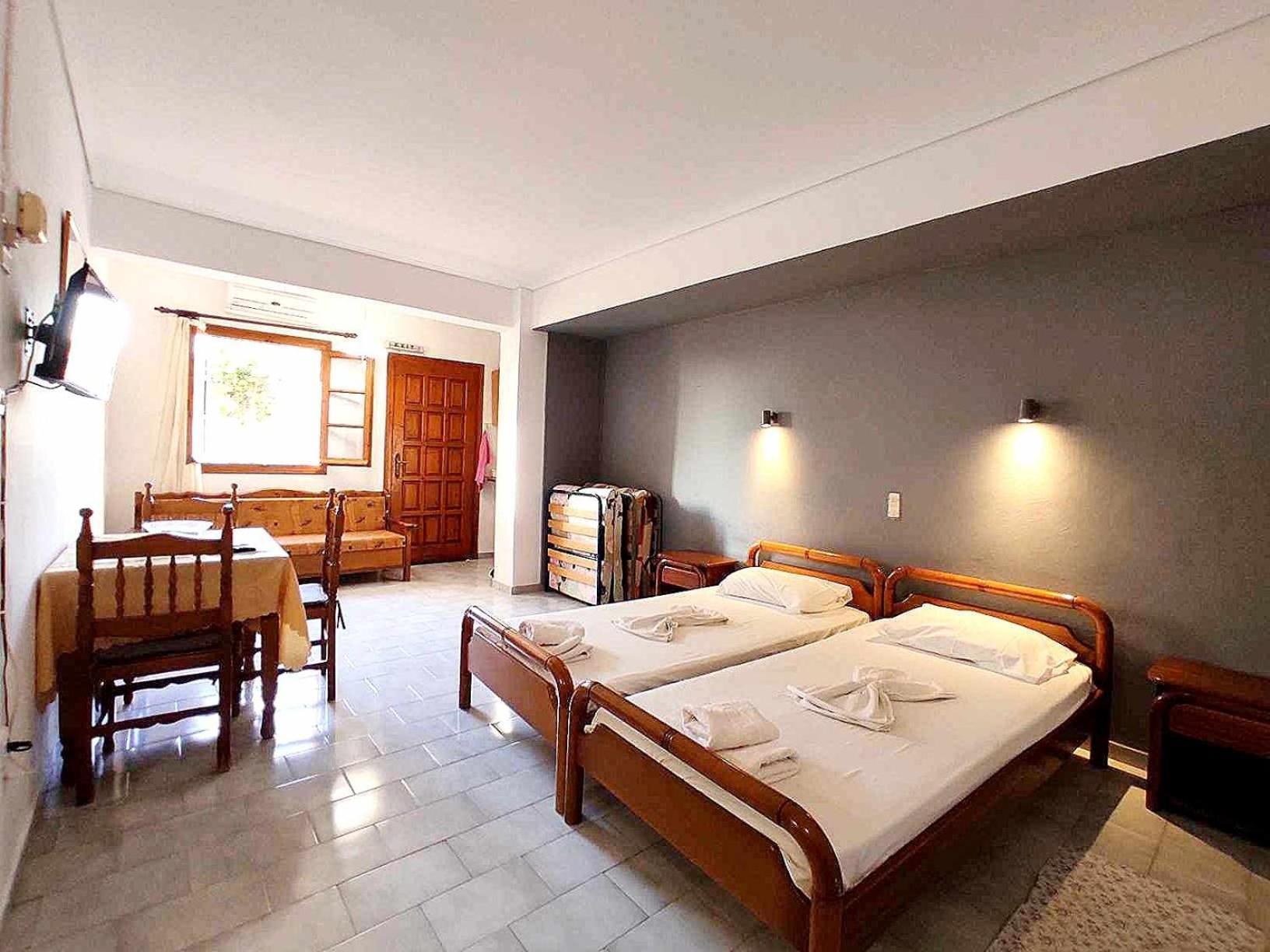 Politis Sudios Apartamento Batsi  Exterior foto